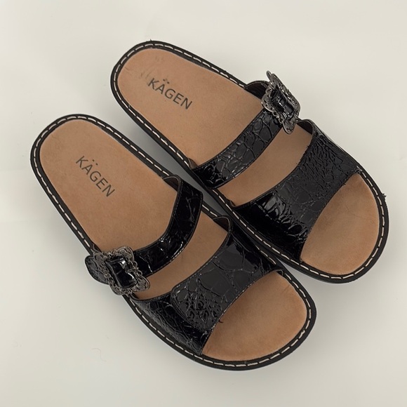 NWB- Kågen Black Croc-Embossed  Slip Resistant Slide Sandals (size 10) - Picture 8 of 12